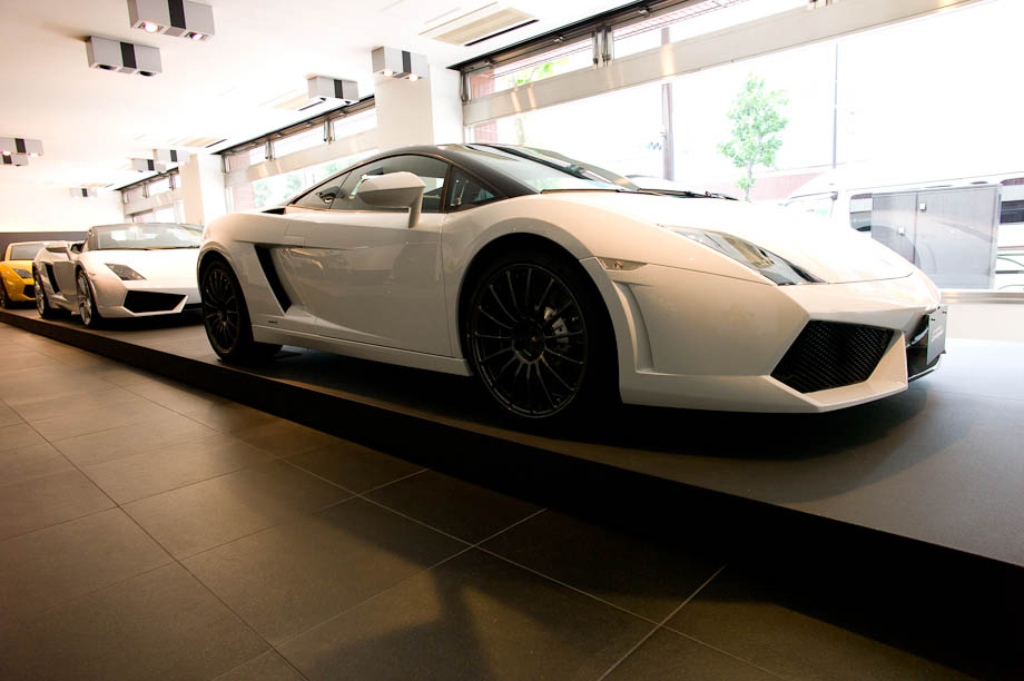 Lamborghini Dealer in Hiroo