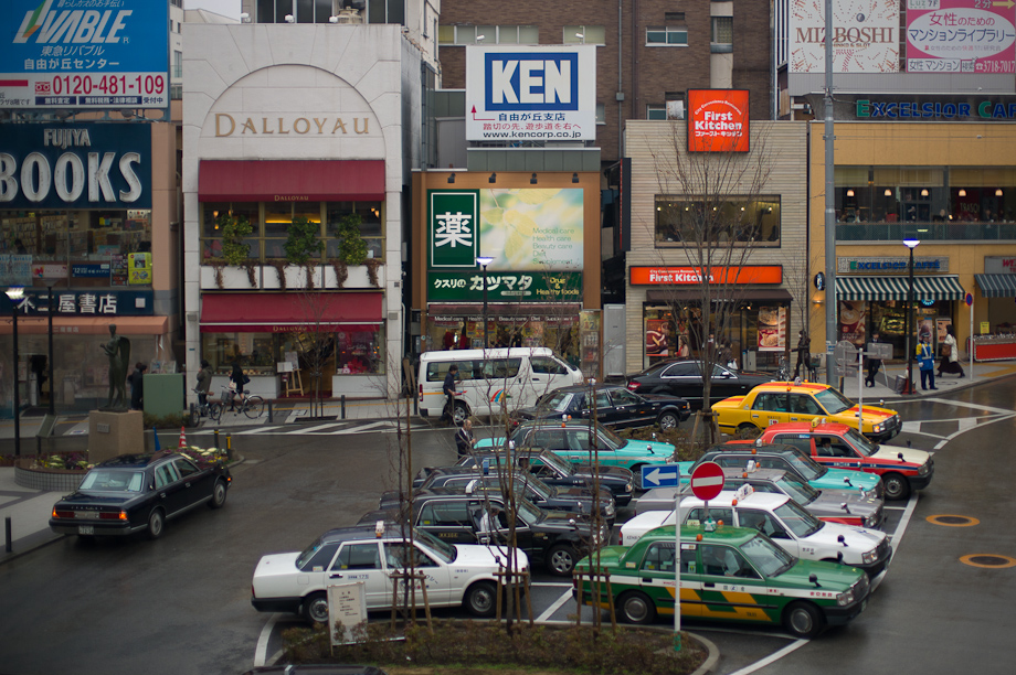 Jiyugaoka in the rain