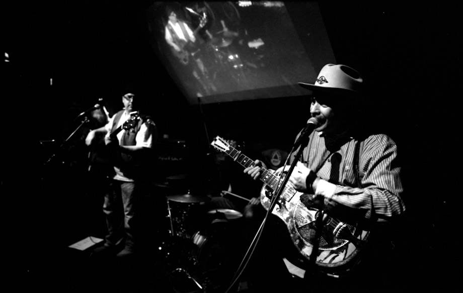 What the Dickens in Ebisu shot on TMAX 400 pushed to 1600 with a Leica M6-J