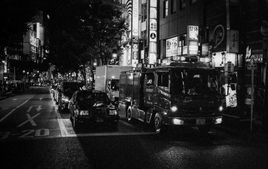 Shibuya shot on Delta 400@1600 with a Leica M6J