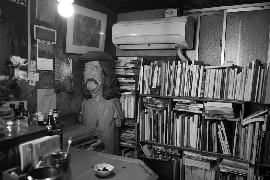 Photographers Bar in Golden Gai