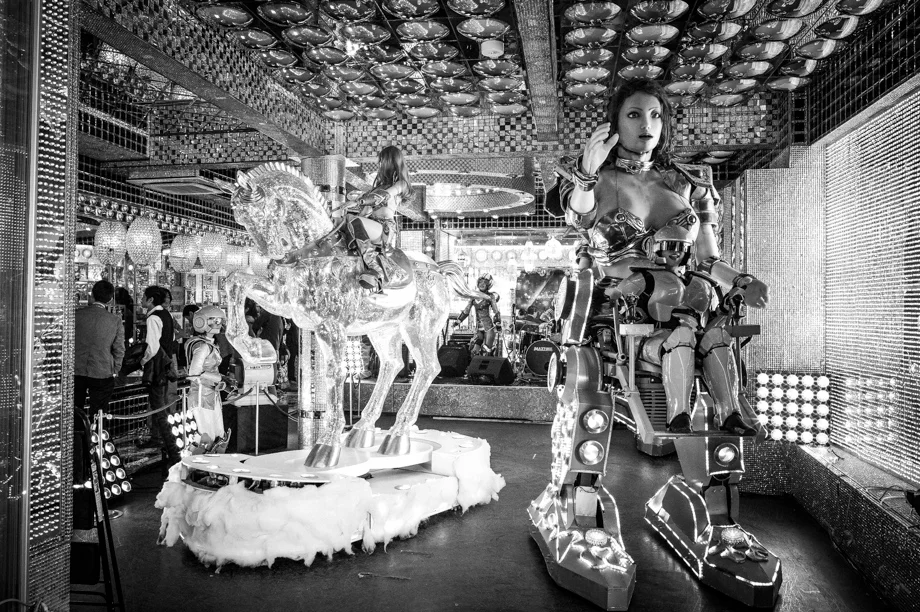Robot Bar