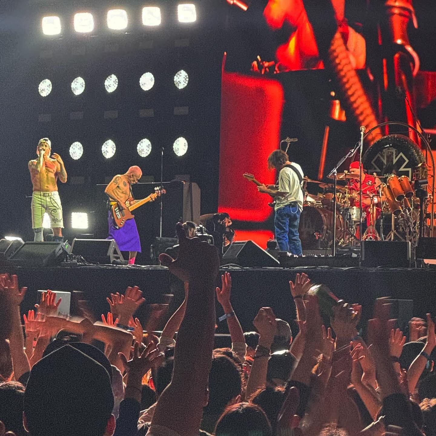 Red Hot Chili Peppers at Tokyo Dome