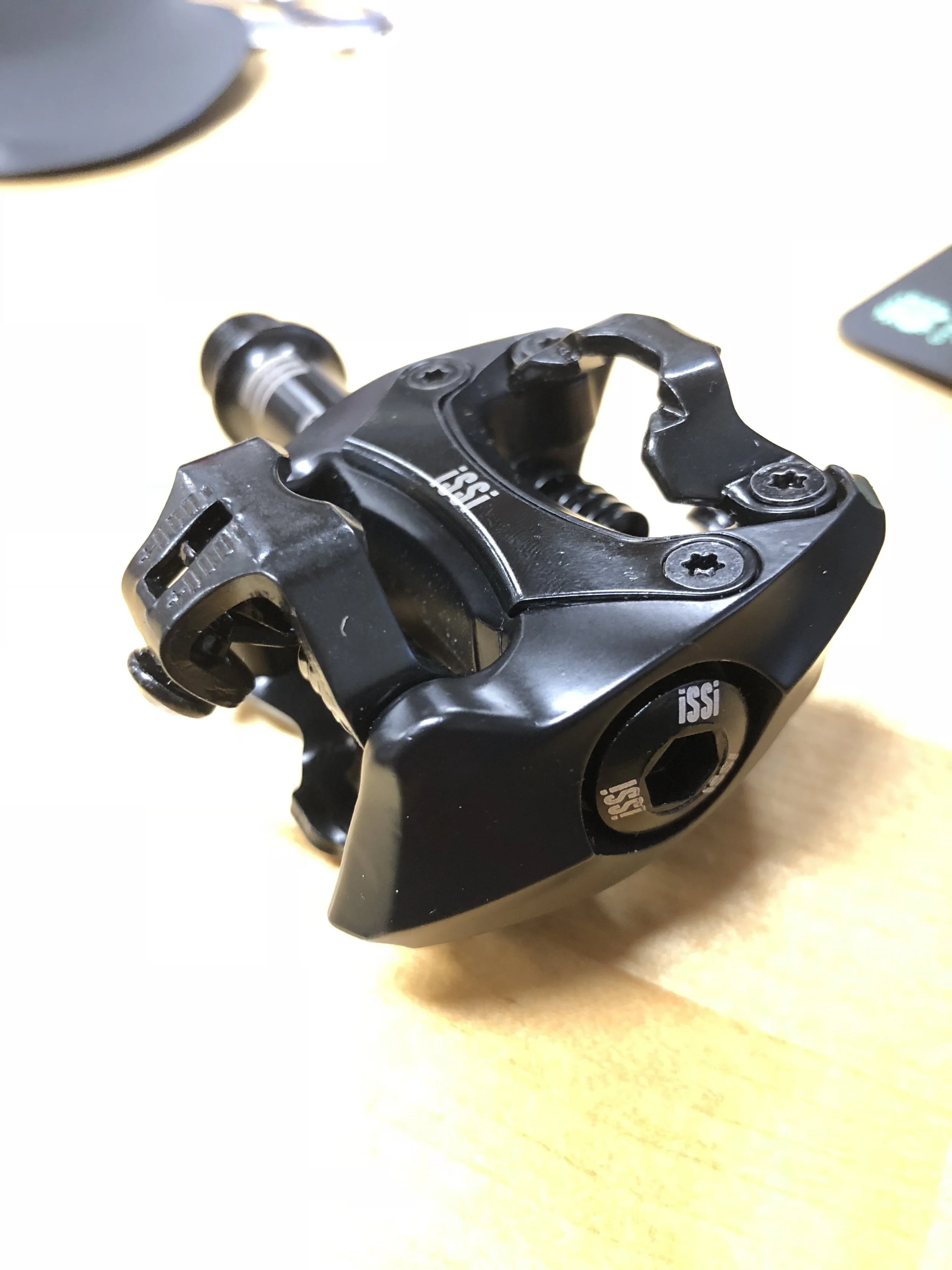 Just In: iSSi Flash III and Road