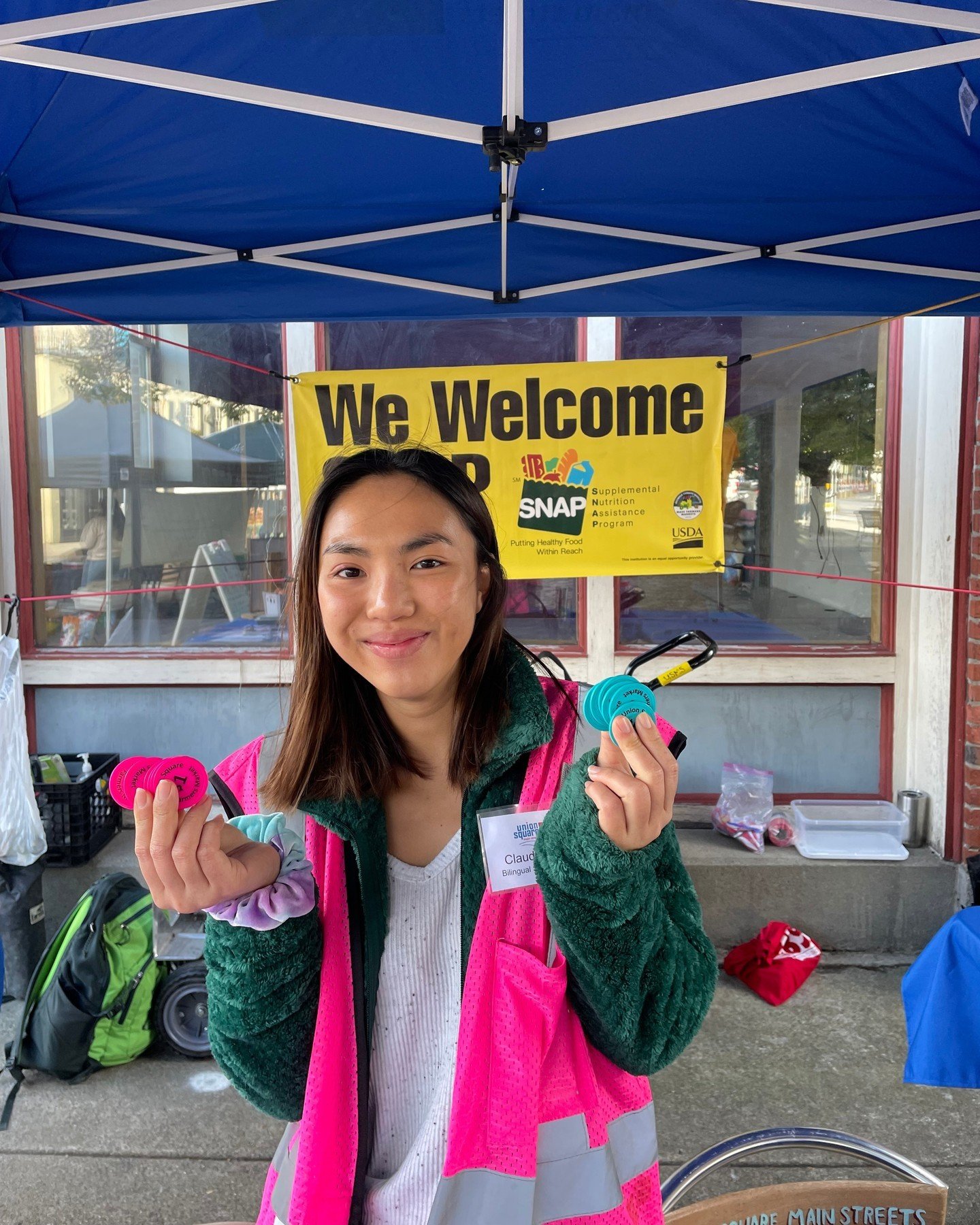 Did you know that you can use SNAP benefits at USFM? 🎊

Here's how it works:
⛺ bring your EBT card to the blue Market Manager's tent
💳 market staff will swipe your card and deduct what you'd like to spend from your SNAP account
✨ we'll double what'
