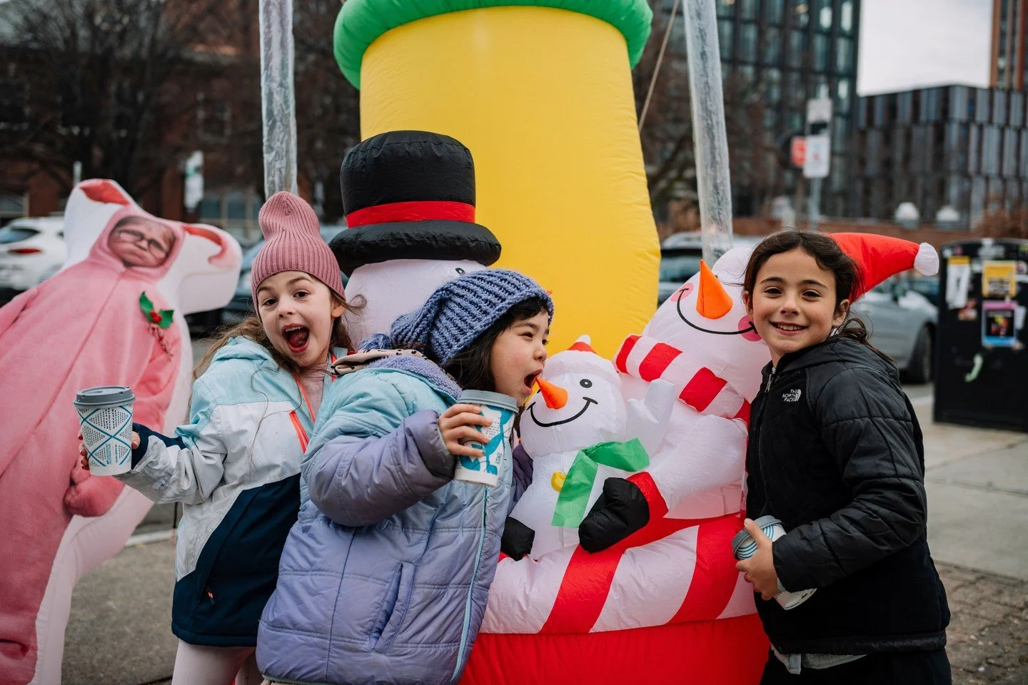 Happy holidays from your friends at Union Square Main Streets and local businesses who love you! ❣️💫

Here's to celebrations with loved ones ❄️

📸: @judithgophoto

 #LoveUnionSquare #UnionSquareJingle #Loyal2Local #KeepSmallStrong #FindLocalGiftsin