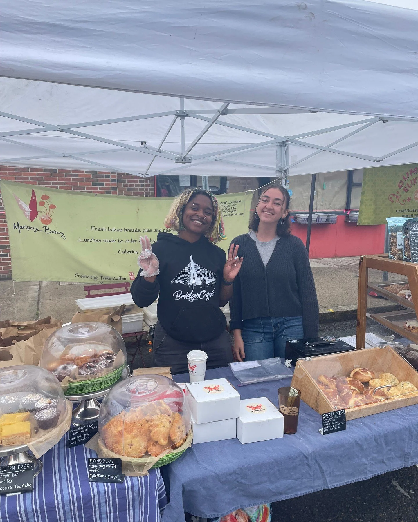 🚜🍅🌻Vendor Applications are now open! 🌻🍅🚜

USFM will be BACK for its 22nd season in just a few short months, bringing the freshest local products to over 3,000 dedicated shoppers Saturdays May 9 thru October 31, rain or shine! ☀️💛

Interested i