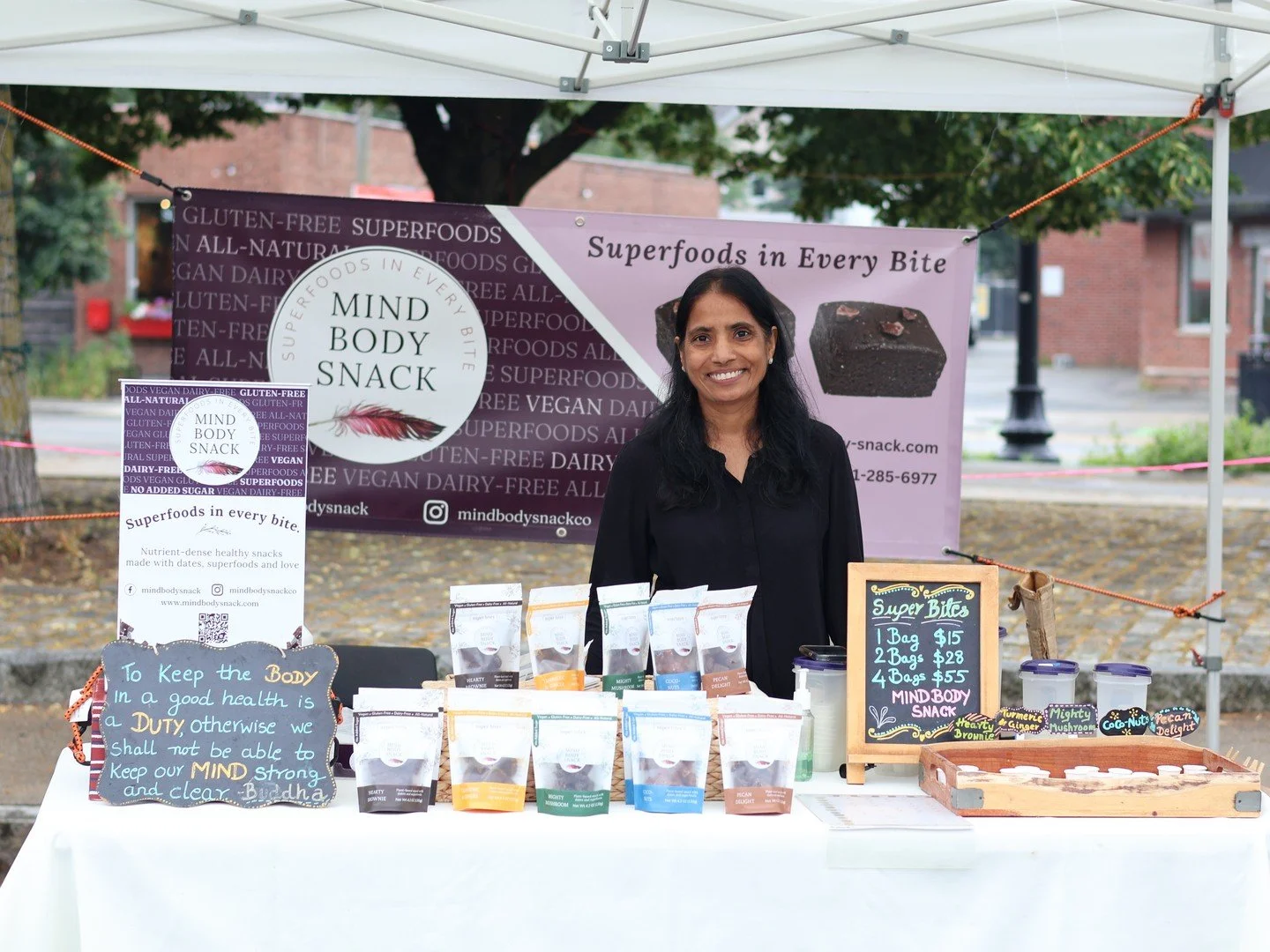 Temps may be cold but we have summer days on the mind ☀️☁️

The 2026 USFM Vendor Application is live! Interested in joining the market this year? Head to unionsquaremain.org/become-a-vendor or the link in bio to apply ✍️🥕

Application deadline is 11