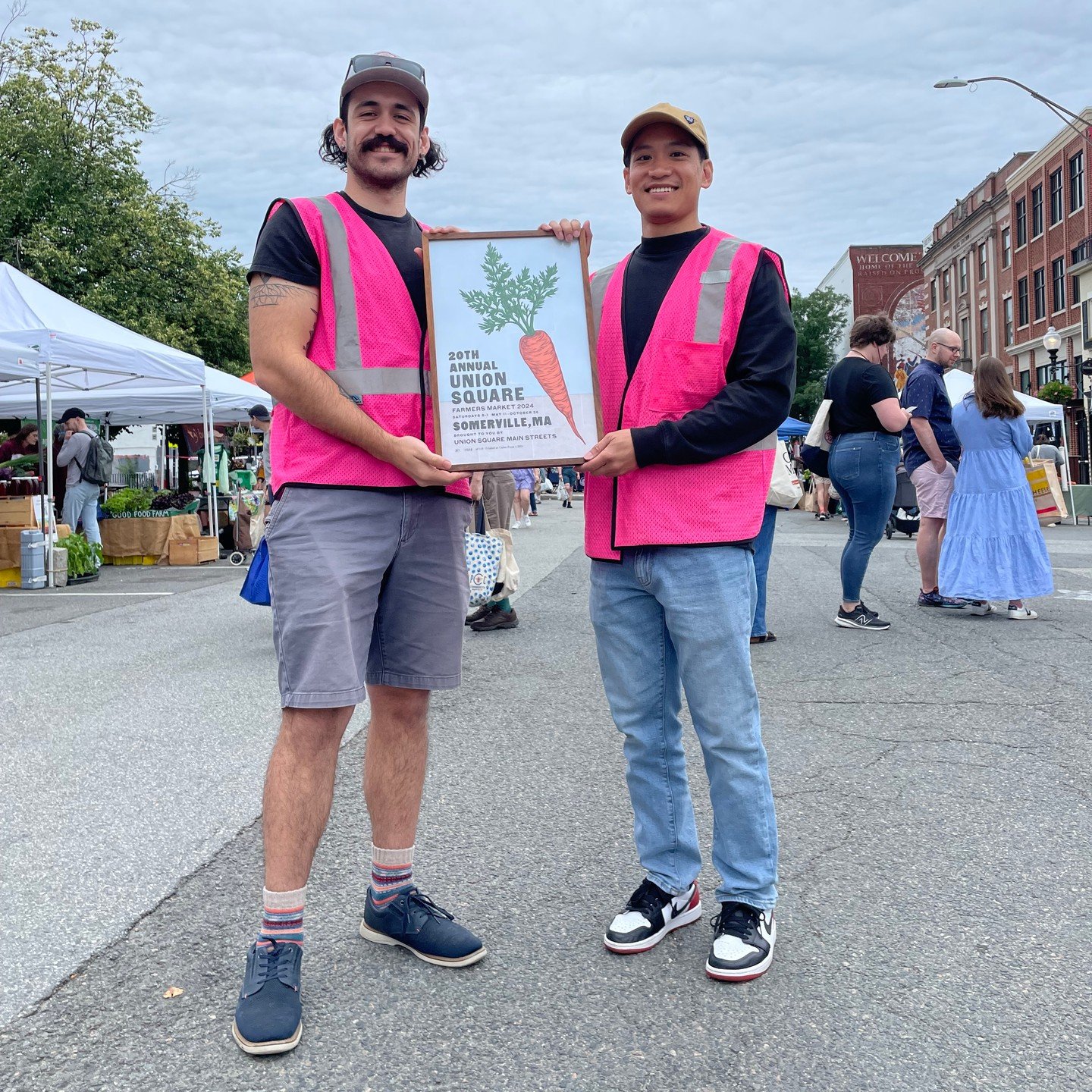 The Good Food For All poster raffle is back, this time all month long! 🎉💚🎉💚

Stop by the blue Market Manager's tent this month to donate to USFM's SNAP Match fund (or donate online using the link in bio) and enter to win a Union Square Farmers Ma
