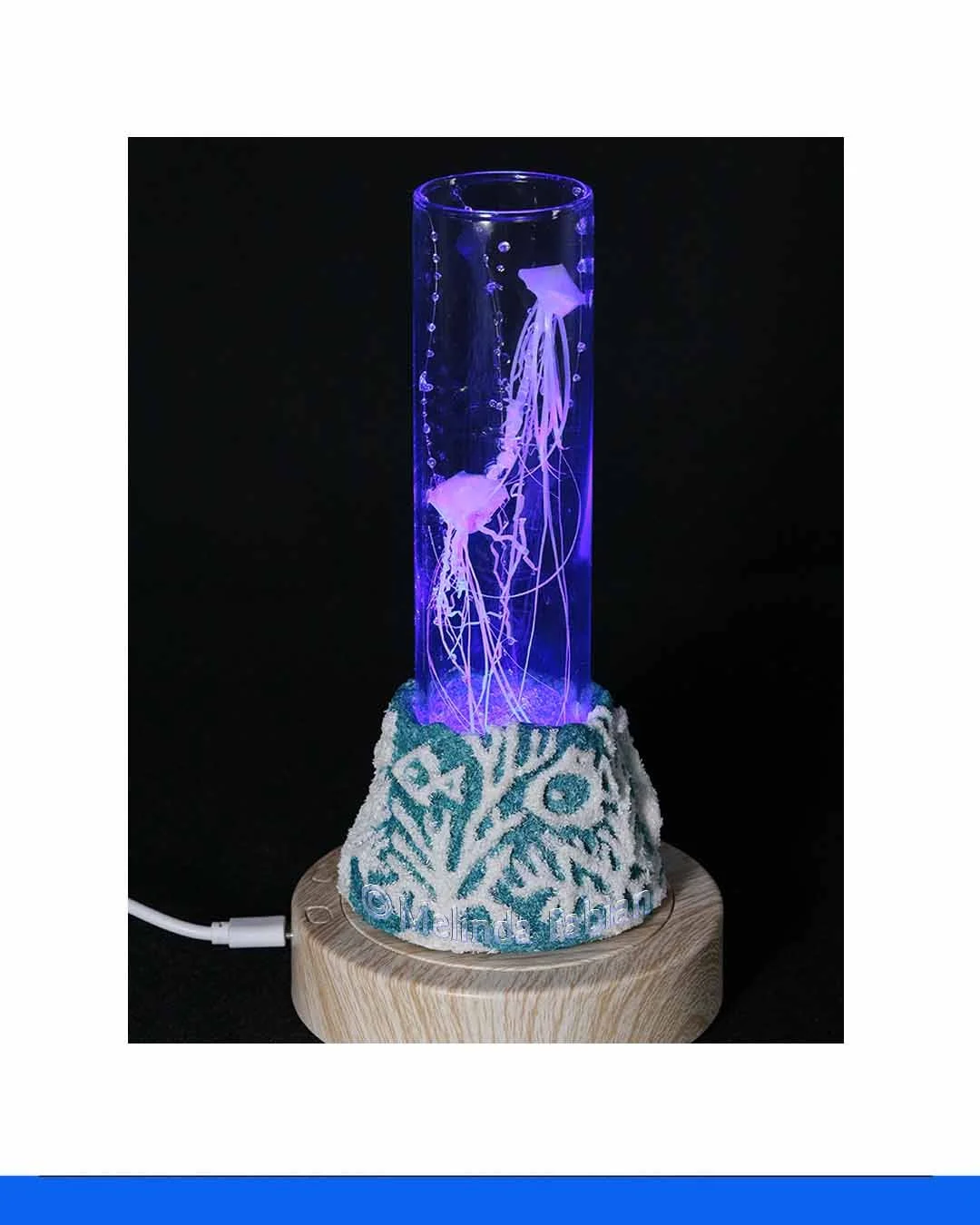 Paper_Sculpture_Jelly_Fish_Melinda_Fabian_1aBbCcDdEeFfG.jpg