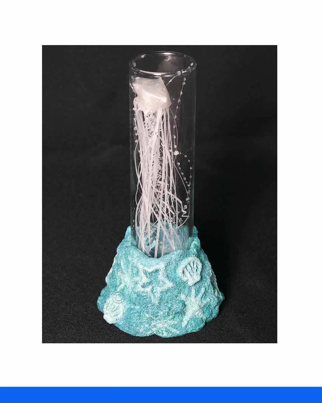 Jelly_Fish_Paper_Sculpture__Melinda_Fabian_1aBbCcDdEe.jpg