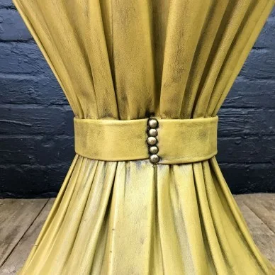 MOLE-080618-Vintage_Chesterfield_Leather_Stool_5_preview.jpg