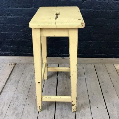 BLIND-010218-Yellow_Laboratory_Stool_7_preview.jpg