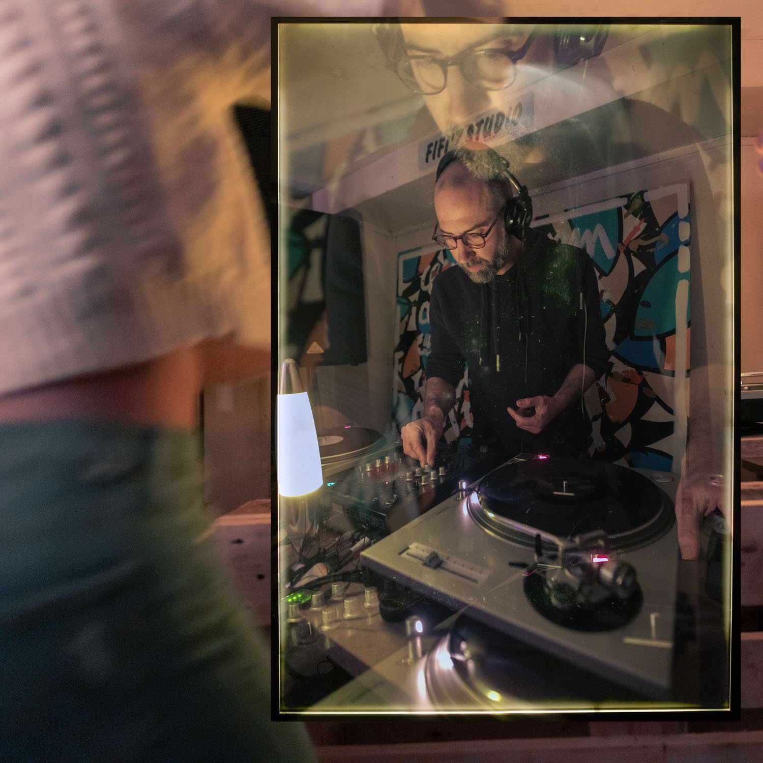 1_DJ AT WORK Telluig Kilo R ONE AVRIL 2023 Photos © Alexis Jacquin @lestudioalma_4454_1-2-© ALL RIGHTS ALEXIS JACQUIN_Sweb.jpg