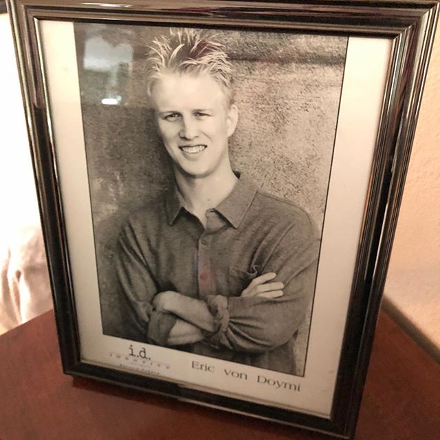 I guess we&rsquo;re all doing this. My mom still has this on the mantle. #oldheadshotday