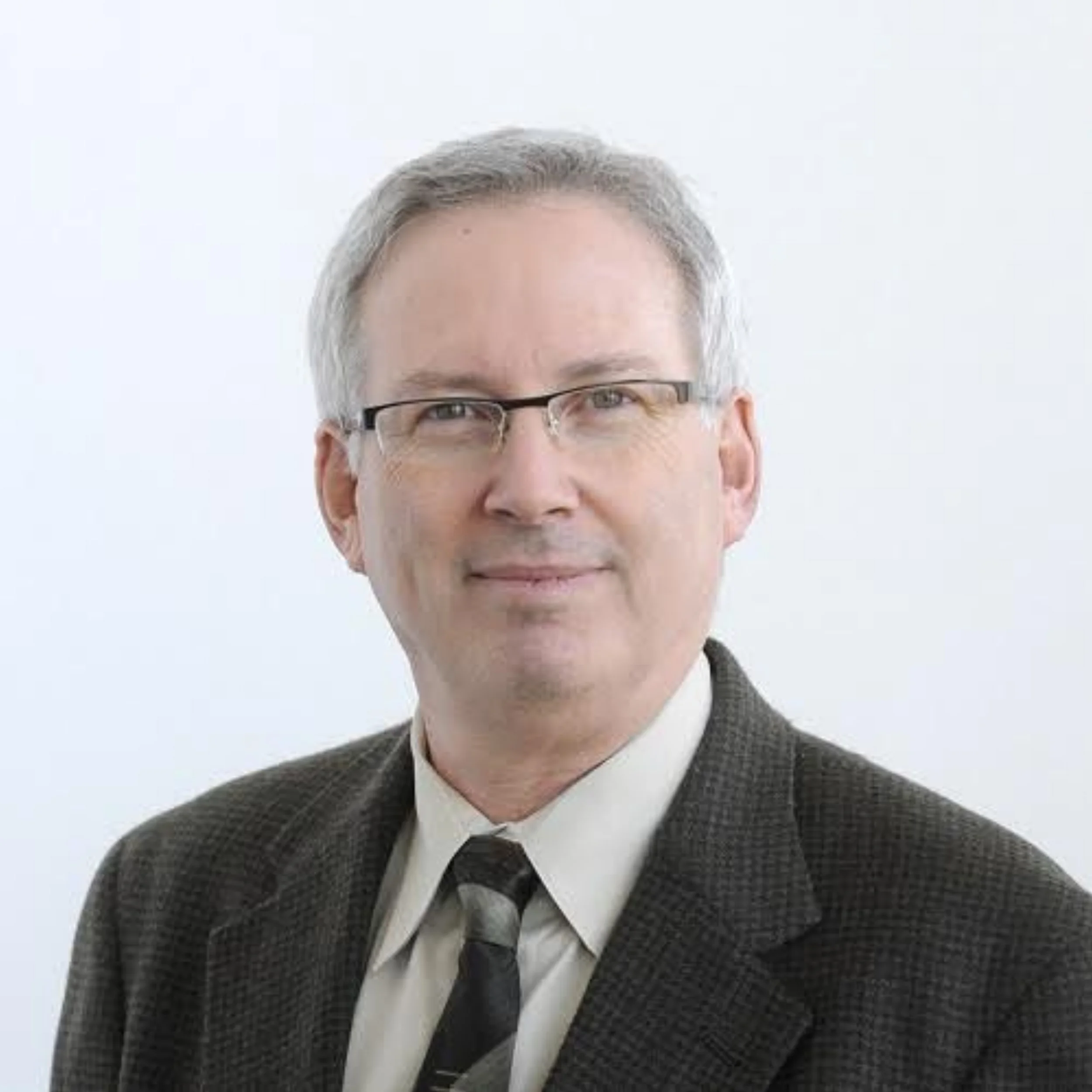 Steve Lewis DDS speaker .jpg