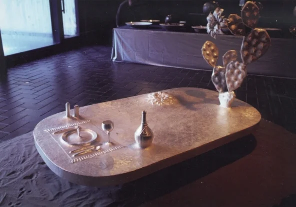 Phantom Table