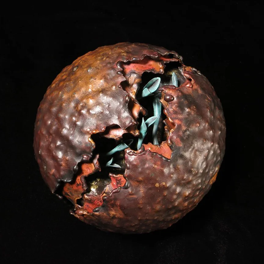 Keiko Kubota - Miura- Keiko Kubota-Miura metal sculptor and