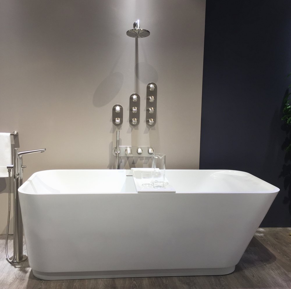  The soaker tub is a dream and the tub filler and shower system have levers that feel great in the hand. 
