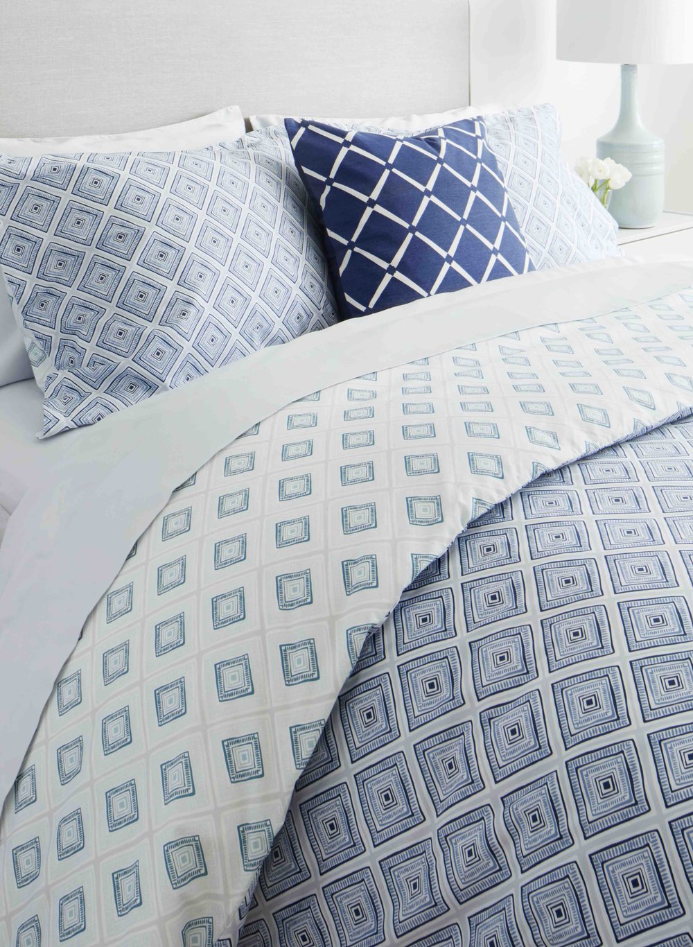 7. Diamond Lines Bedding