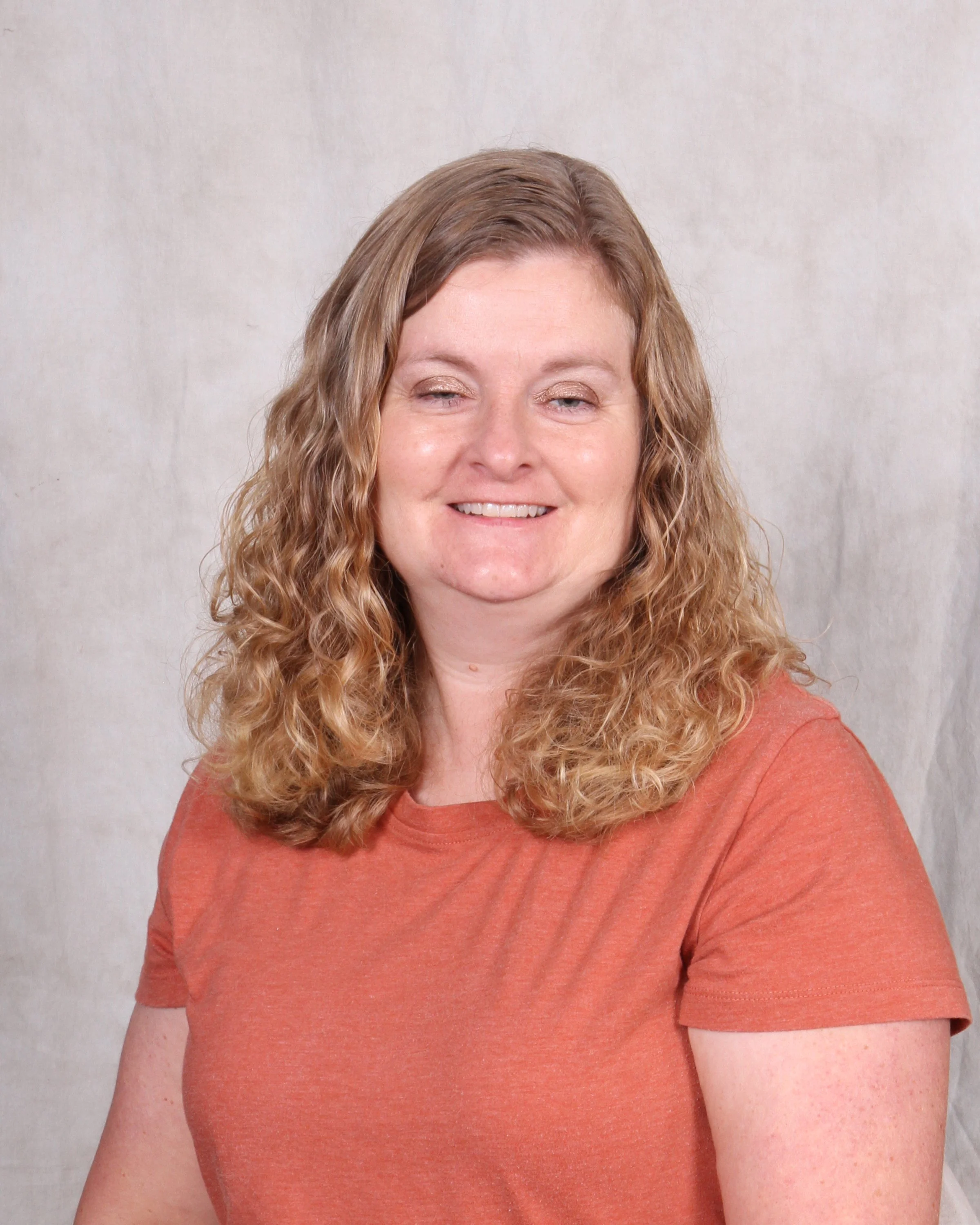 26Sandy 4s assistant.JPG