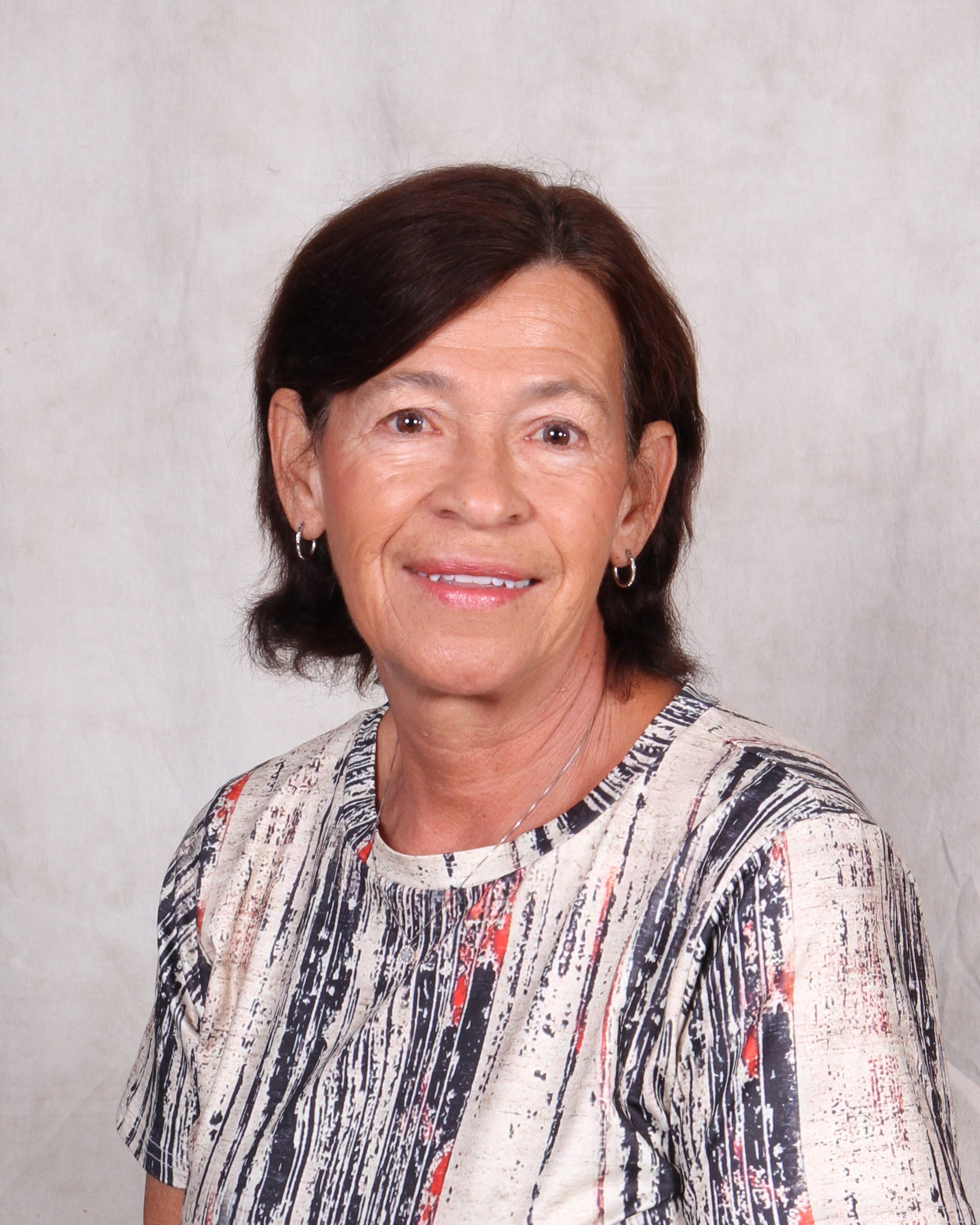 13 Elena Lathan 3s Assistant.JPG