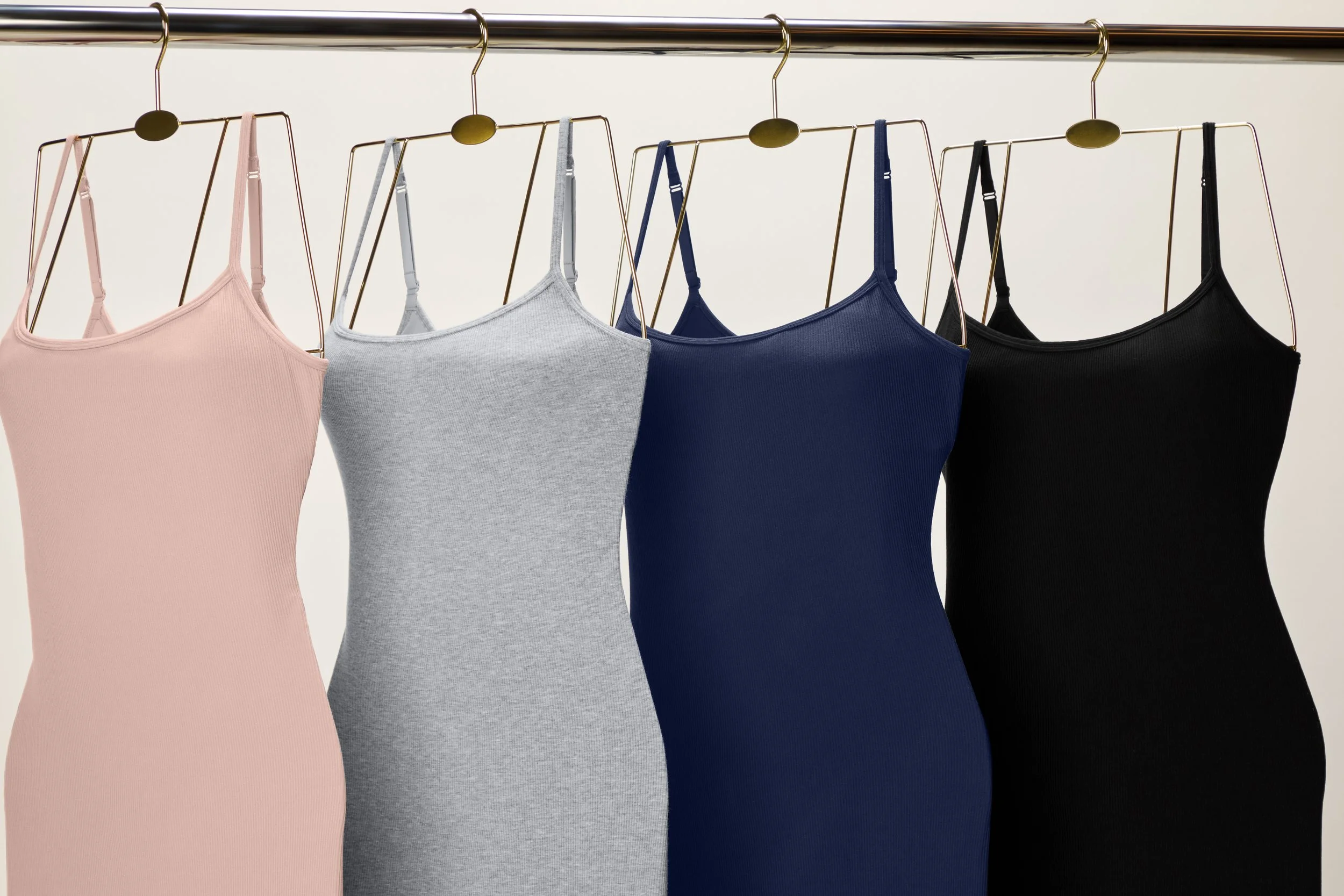 SOFT RIB DRESS HANGING_10734.jpg