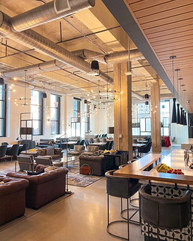 The new digs aren&rsquo;t too shabby! Very cool getting to see the inside and remaining character of such an iconic Chicago building
.
.
.
.
. #chicagooldpostoffice @post433chicago #interior #interiordesign #oldpostoffice #oldpostofficechicago #chica