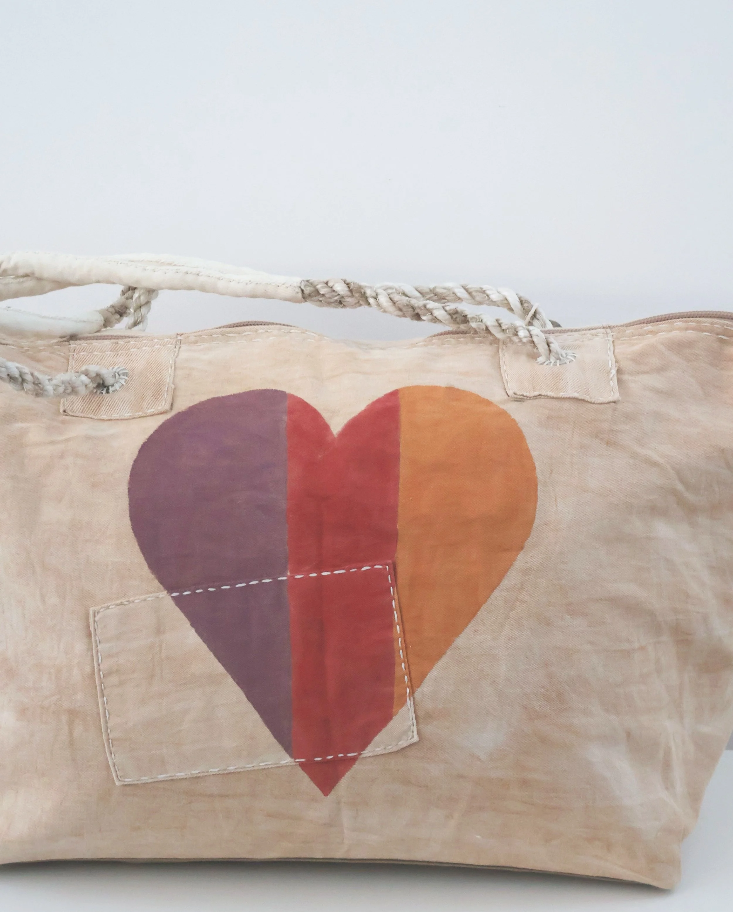 Ali Lamu X Esplora LIFE IS BEAUTFIUL X HEART Weekender -DoubleSided (Copy)