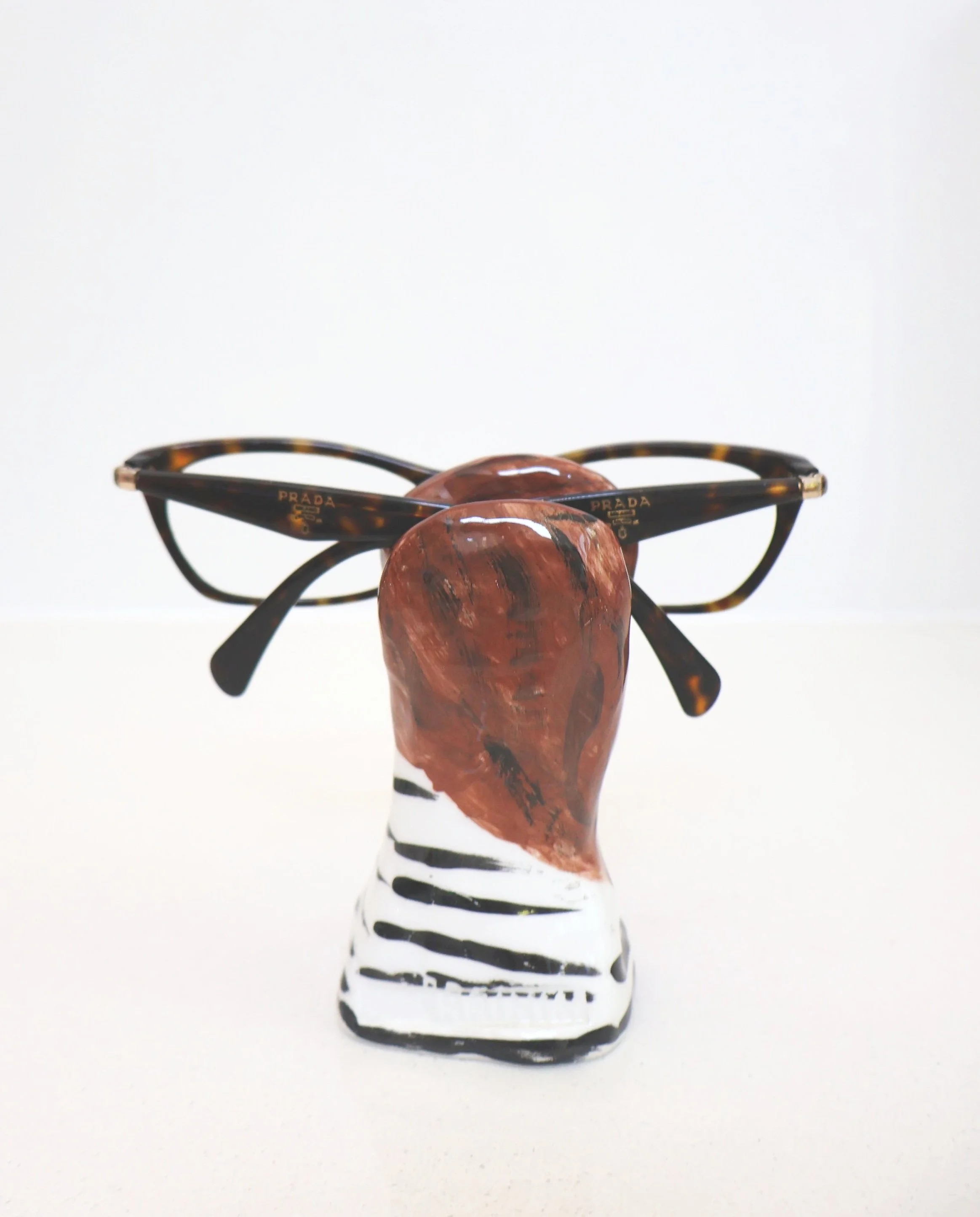 Marco Ferrini Ceramic Spectacle Holder -Mademoiselle Mirella