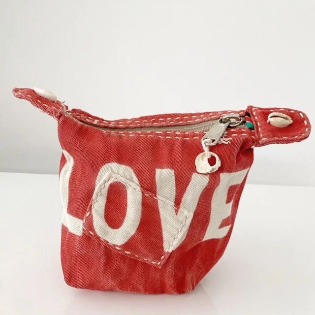 Ali Lamu Small Flame Red Natural LOVE Clutch