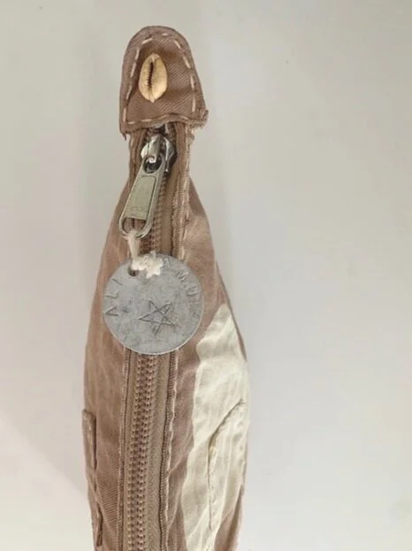 Ali Lamu Large Dusky Lilac Natural Heart Clutch     