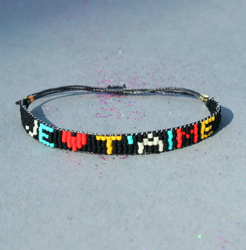 Bluma Hand Beaded JE T'AIME Bracelet-Black
