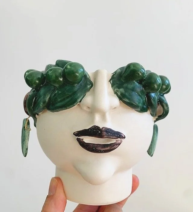 Patrizia Italiano Olivia with Olives Seller Vessel   