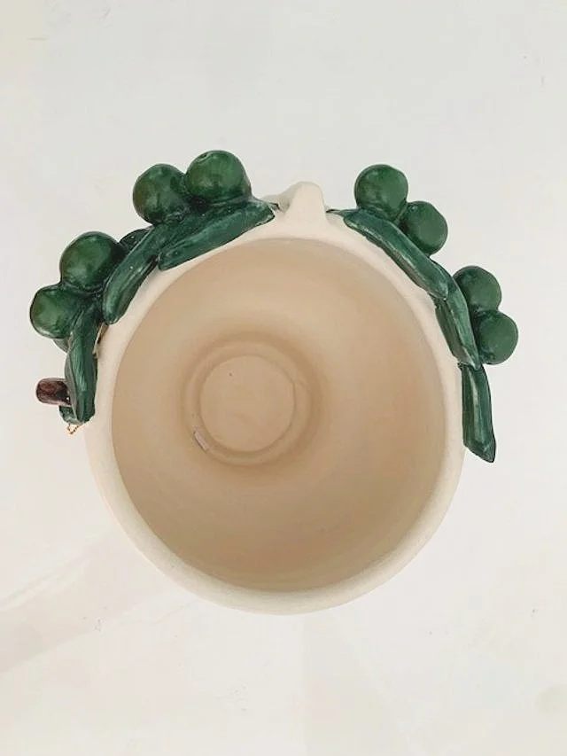 Patrizia Italiano Olivia with Olives Seller Vessel   