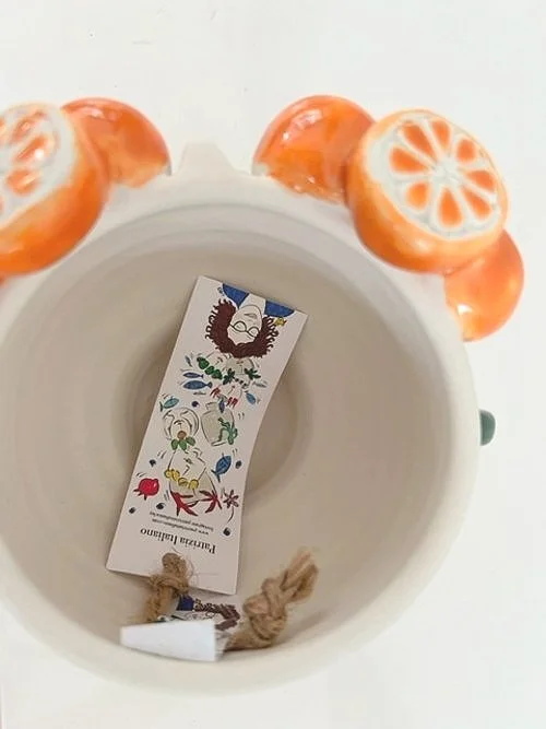 Patrizia Italiano Arancia Di Vaniglia with Orange Seller Vessel