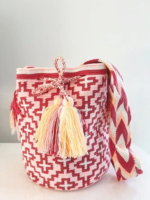 Wayuu Traditional Pink/Cherry Mochila Bag — ESPLORA