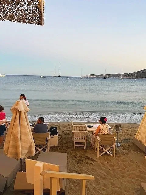 Sifnos restaurants serving fresh seafood and Cycladic cuisine
