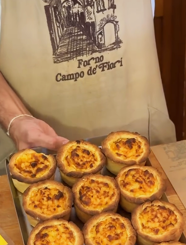Forno bakery Rome on Via dei Chiavari, historic Campo de’ Fiori bakery known for pizza bianca and Roman breads