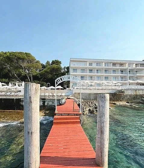 Les Roches Rouges hotel Saint‑Raphaël French Riviera
