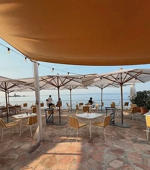 Les Roches Rouges hotel Saint‑Raphaël French Riviera