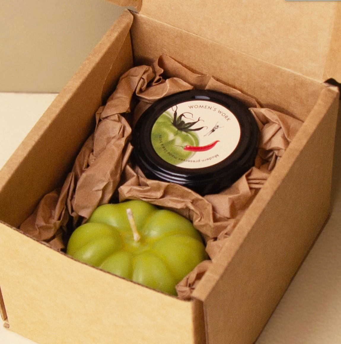 Women's Work Two Green Tomatoes - A Relish & Candle Gift Set (115g)