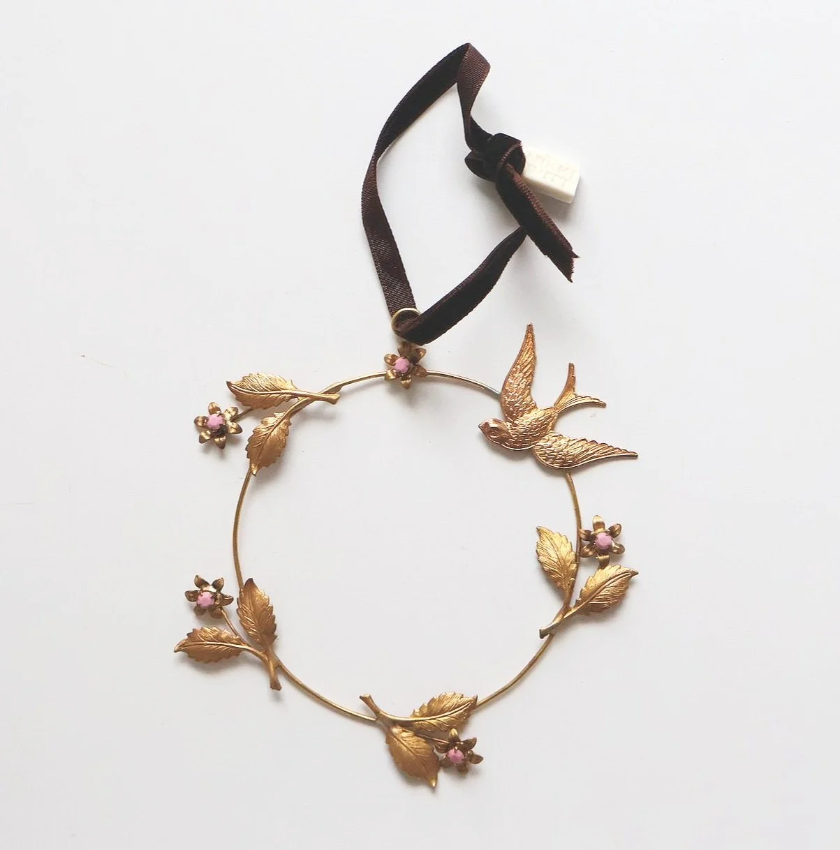 Nikki Witt Xmas Brass Bluebirds Circling the Sky Large Decoration