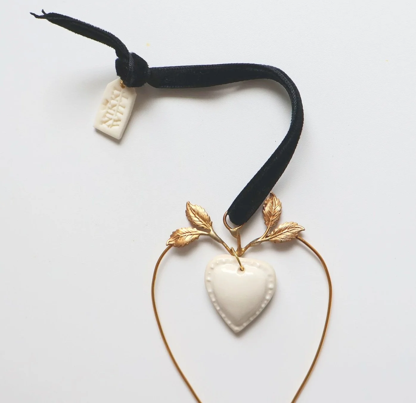 Nikki Witt Xmas Brass & Ceramic Heart on Heart Small Decoration