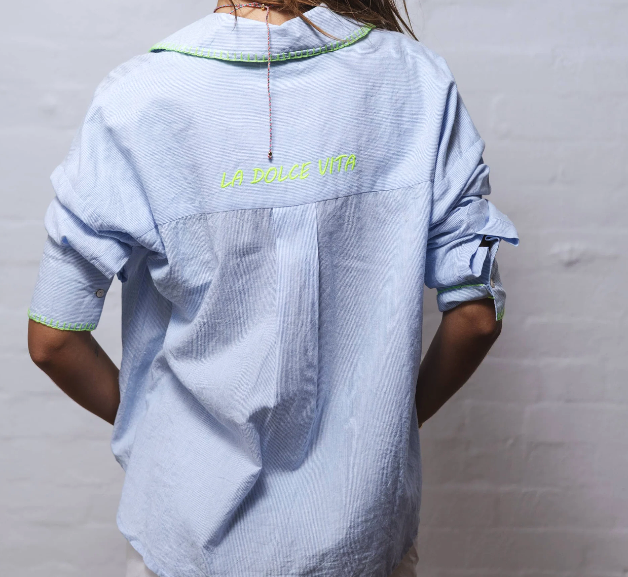 Island Threads La Dolce Vita Shirt. Small/Medium
