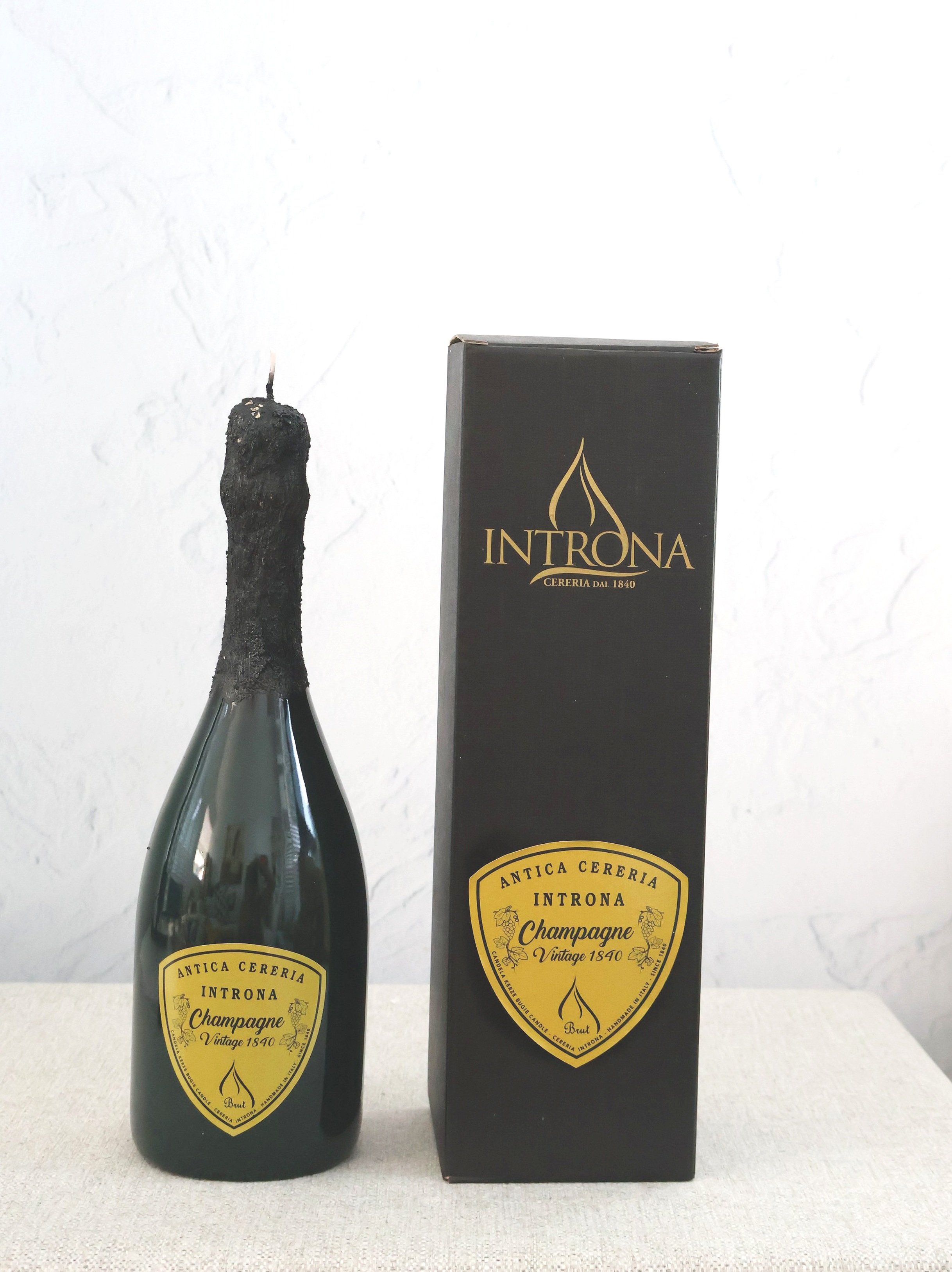 Cereria Introna Magnum Champagne Boxed Wax Candle