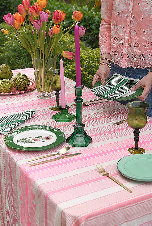 Aqua door Designs Pink Tuxedo Stripe Napkins (set of 4)
