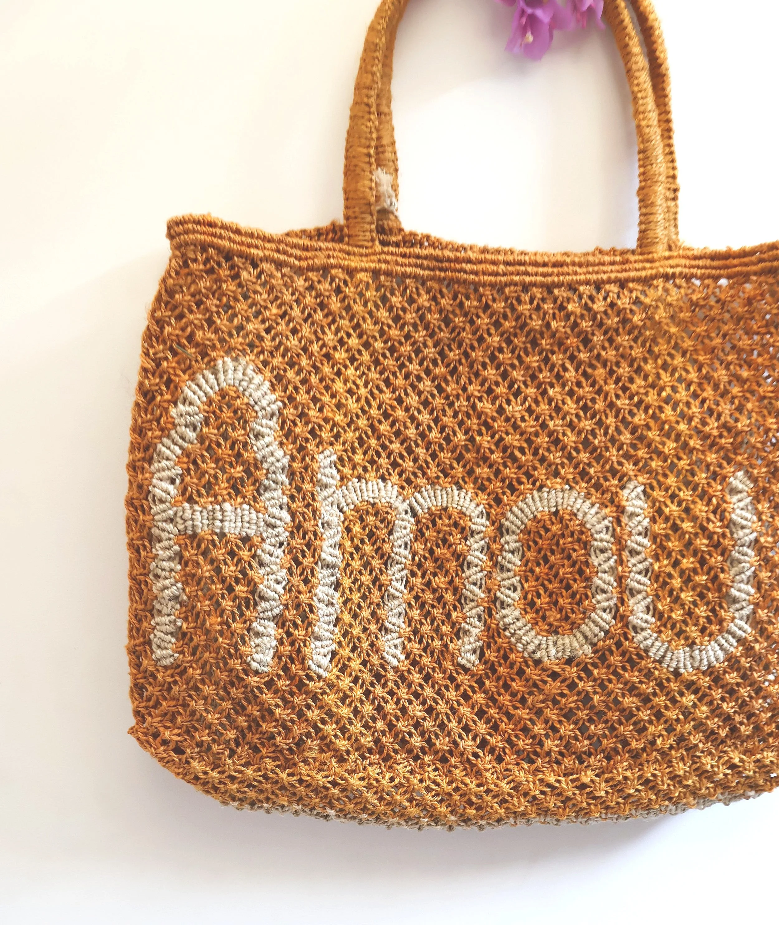 The Jacksons AMOUR Small Jute Bag- Honey/Natural