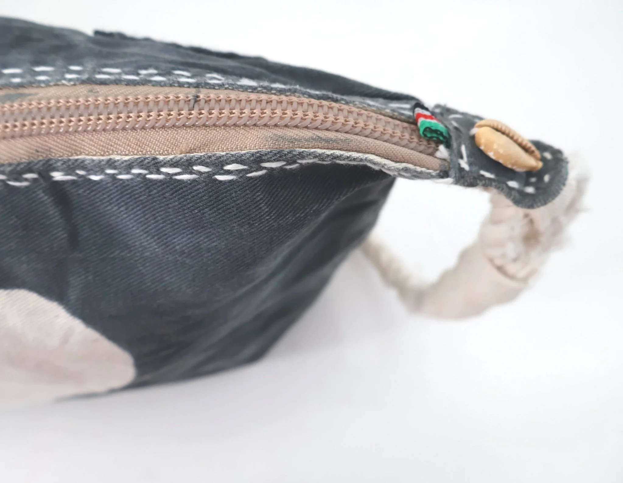 Ali Lamu Large Midnight Blue Natural Heart Cross Body