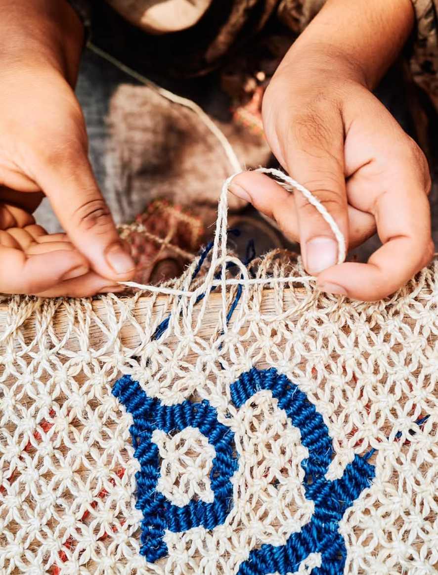 The Jacksons LES VACANCES Jute Bag- Indigo